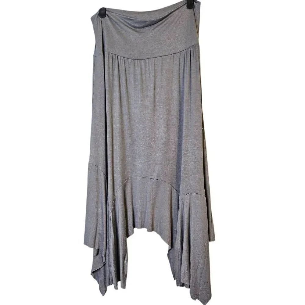 Umgee skirt, bluish gray. Size L. NWT.